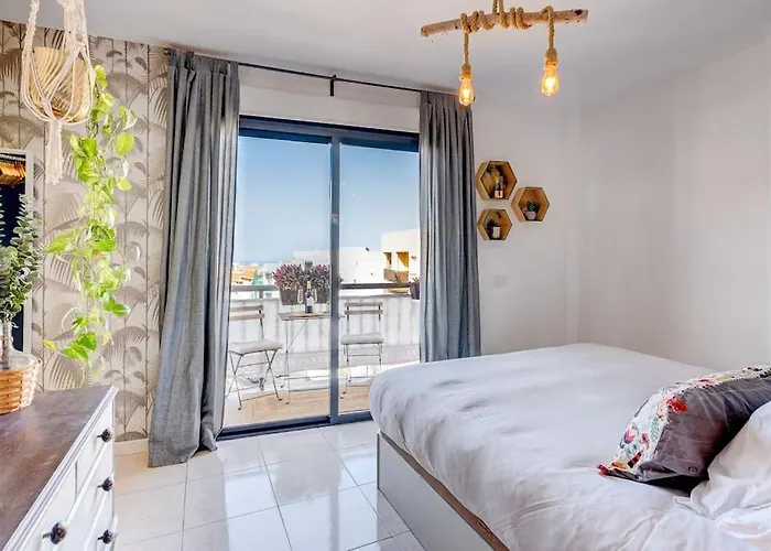 Precioso Semi-atico En Adeje - By Feel Your Holidays *